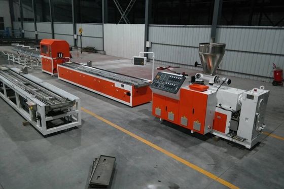 Extruding Equipment for WPC Door Panel Production Line Unapplicable Screw L/D Ratio