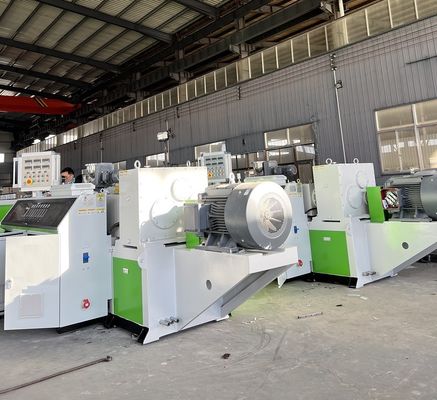 PP Turn-key Project WPC Decking Profile Extruder Machine with Wood Wastage Solution
