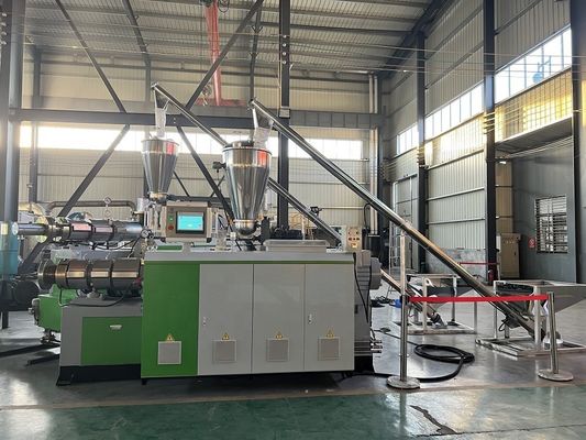 Outdoor Decking WPC Wood Plastic Composite Floor Extruder Making Machine Customizable