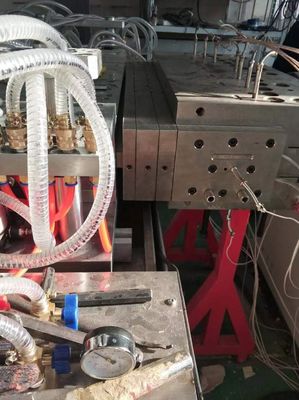 92/188mm Screw Diameter UPVC/WPC Door Panel Extrusion Machine for Construction Works