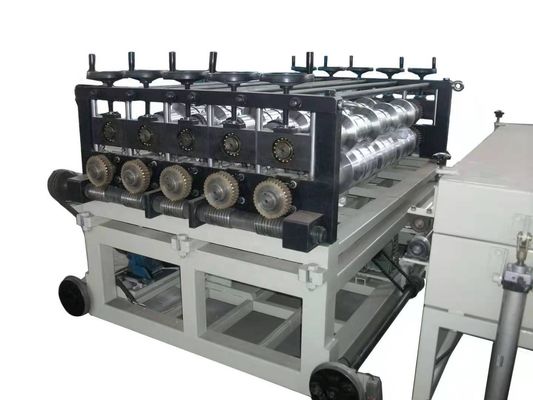 Double-screw Design PVC Roof Tile Production Line with 80/156mm Screw Diameter