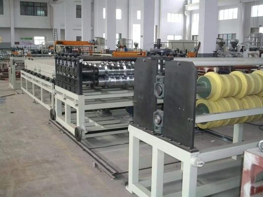 Double-screw Design PVC Roof Tile Production Line with 80/156mm Screw Diameter