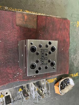 AutoCAD Designed Upvc Frame Tools for Flooring Molding and Wall Panel Plastic Cladding