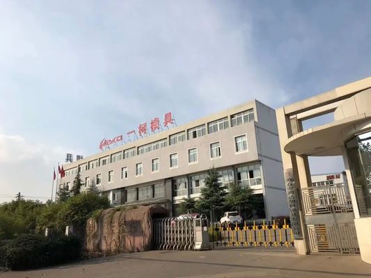 Co-extrusion PVC Window Extrusion Molding Machine with Electroplating Surface Treatment
