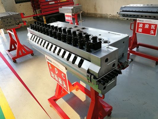 Chinese SPC FLOOR Extrusion Line with 3CR17 Shaping Mode and Extrusion Mould