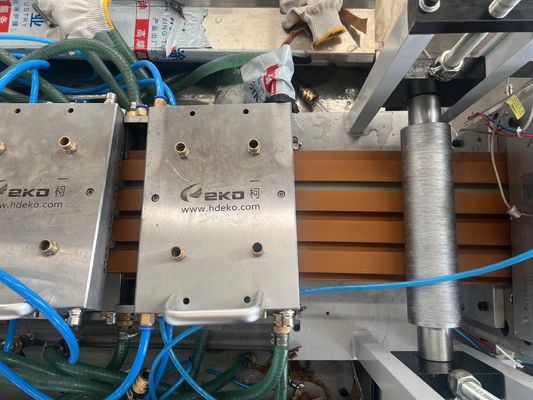 3CR17 Mould Material WPC Decking Production Machine for Outdoor Floor and Wall Panel