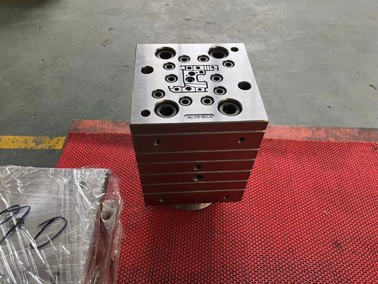 Customized Silver UPVC PVC Window Plastic Profile Extrusion Mold for Windows and Doors
