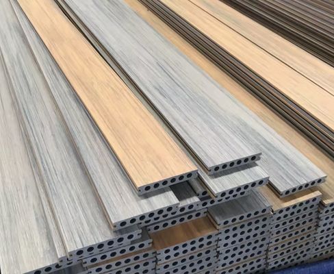 AutoCAD Designed PE WPC Decking Profile Louver Wall Cladding Production Line for Market